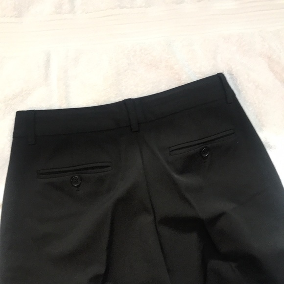Size 2 black Theory pants in excellent condition! - Picture 3 of 3